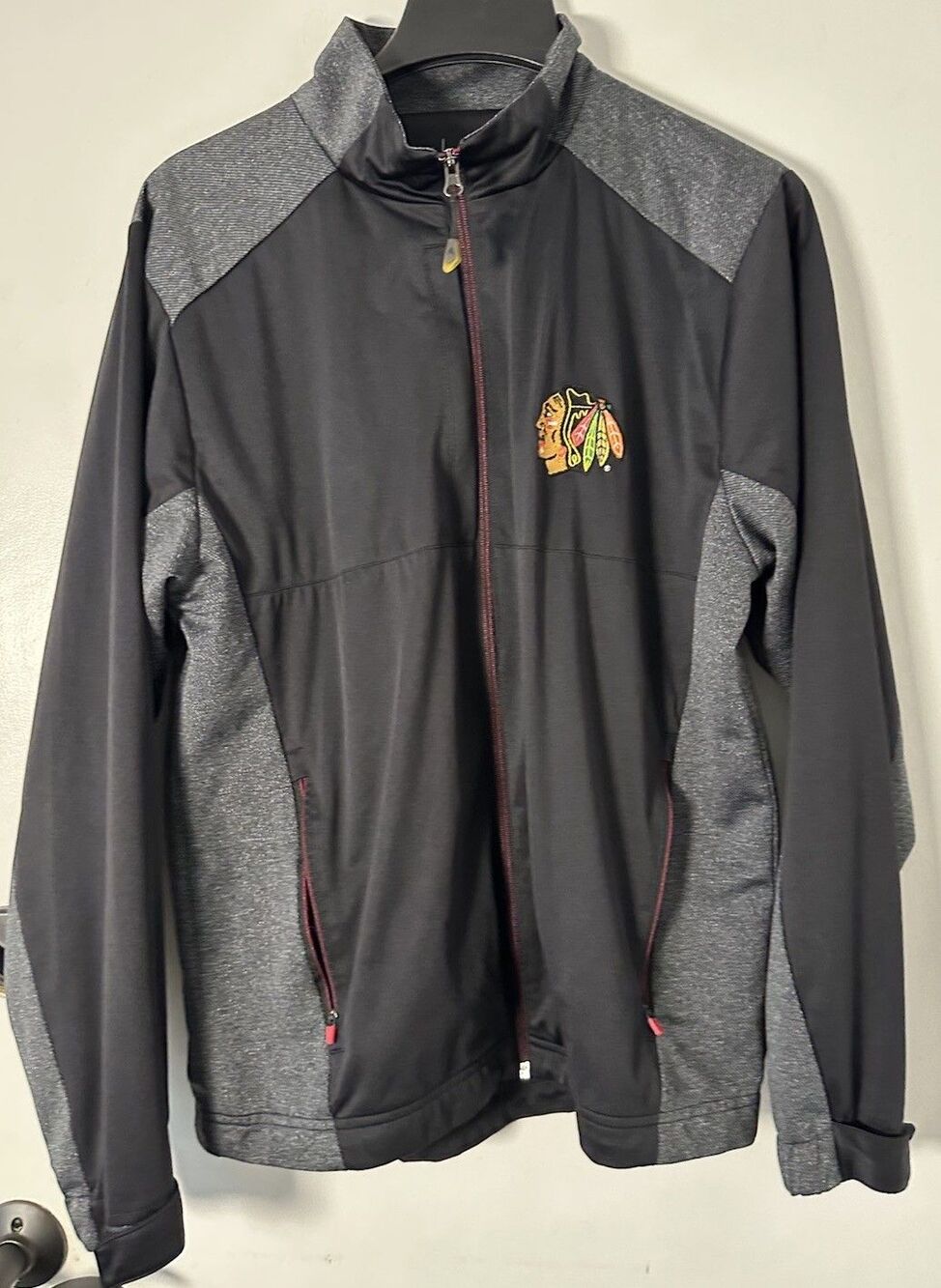 VGC Chicago Blackhawks Antigua Flight Jacket Black Poly/Spandex Medium